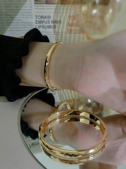 【Cb231225-13B】18K金菱形批花鈦鋼手鐲